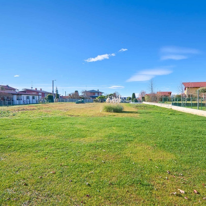 Terreno edificabile 700.00  m² a Cossato in Via Martiri della Libertà,327