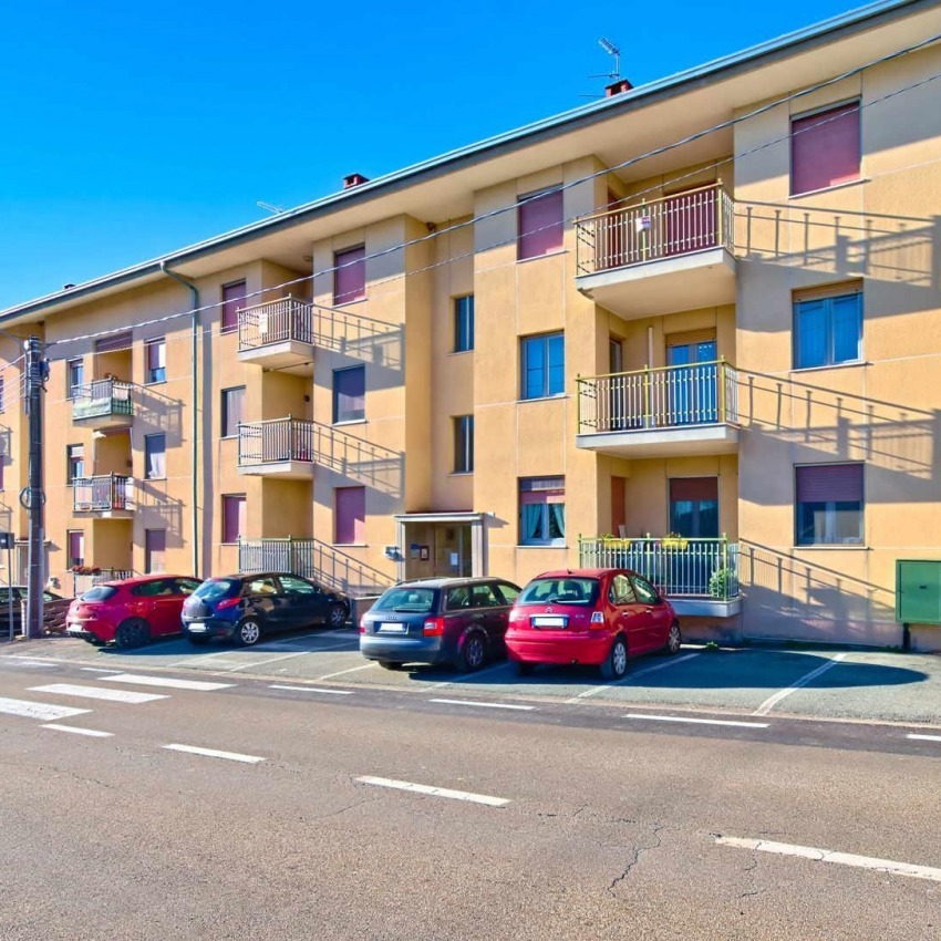 Appartamento 102.00 m² a Masserano in Via Roma,37