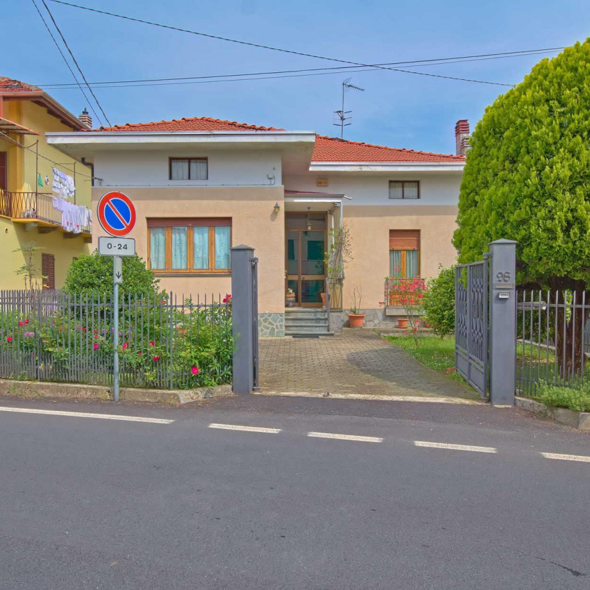 Casa indipendente 382.75 m² a Cossato in Via Quintino Sella,98