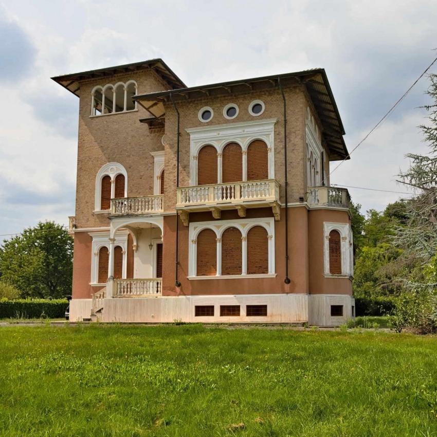 Villa unifamiliare 420.00 m² a Roasio in Via Statale,40